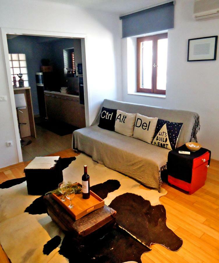 Apartman For 4 - Lovreta Makarska Bagian luar foto