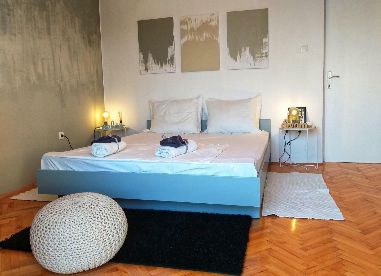 Apartman For 4 - Lovreta Makarska Bagian luar foto