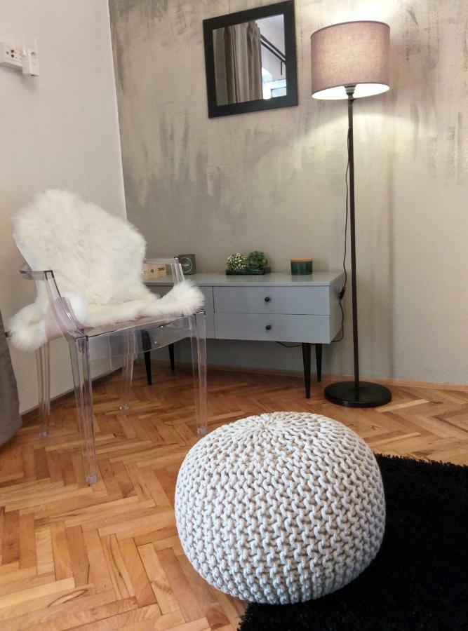 Apartman For 4 - Lovreta Makarska Bagian luar foto